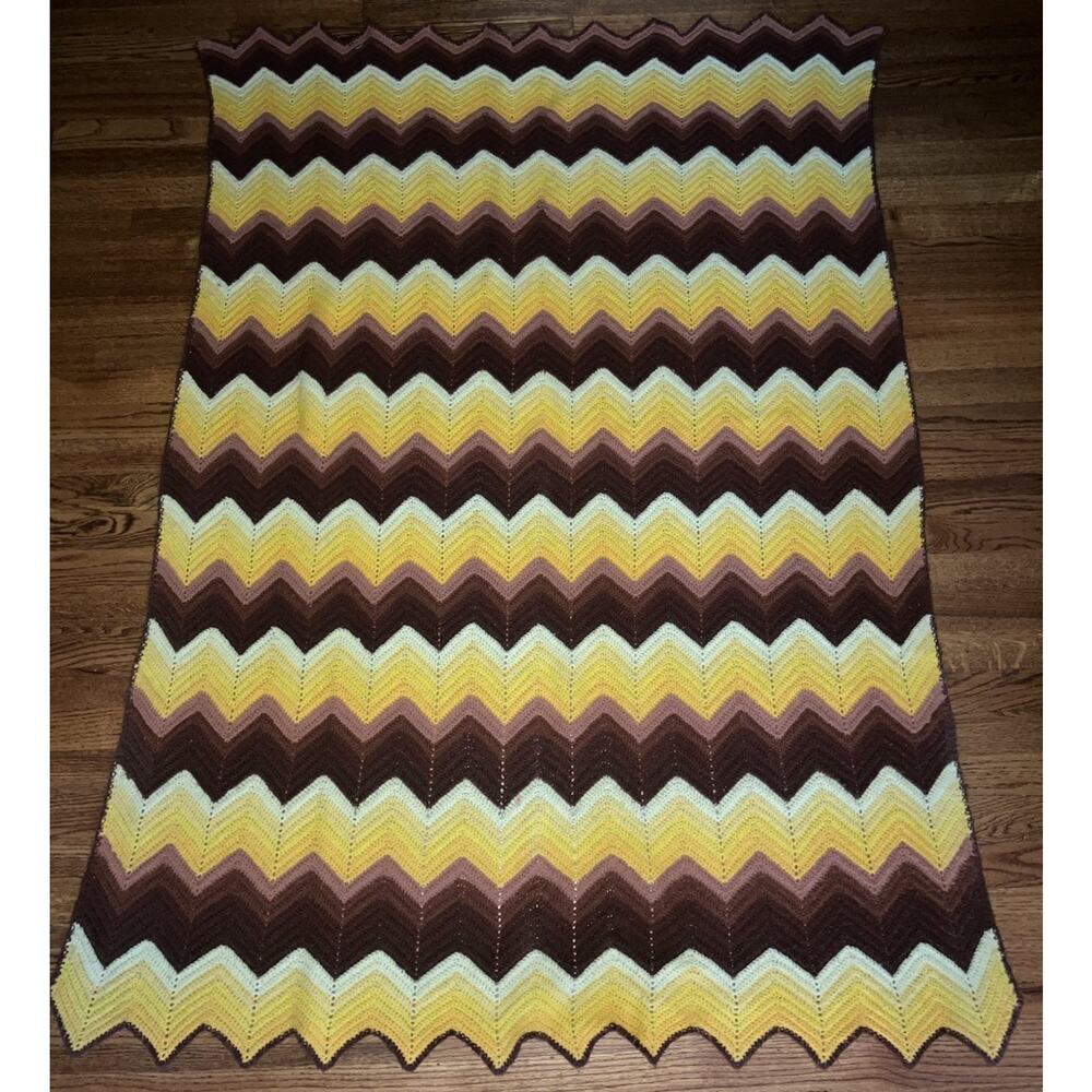 Vintage 70s Handmade Afghan. Brown, Pink, Yellow, White. Crochet. Nice!